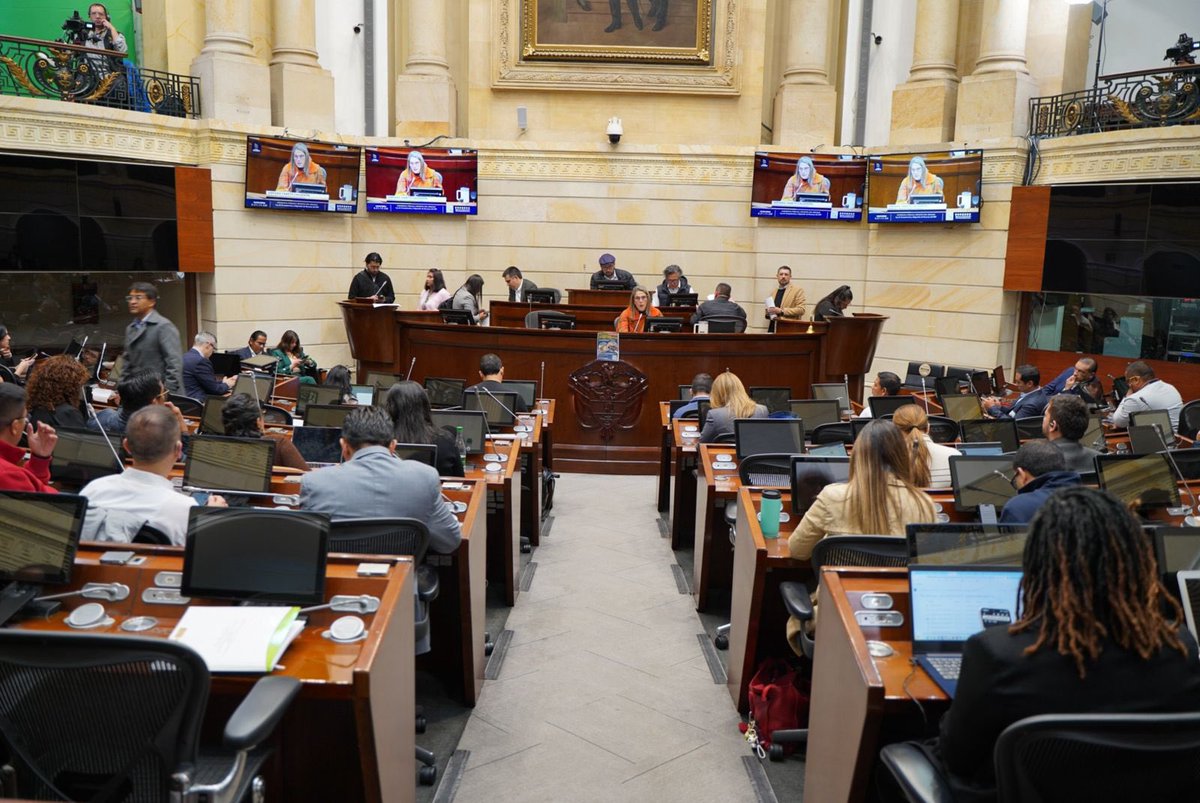 Gabriel Becerra - Pacto Cámara Bogotá 🏛️ tweet media