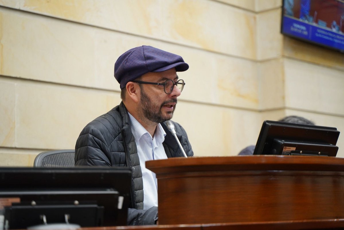 Gabriel Becerra - Pacto Cámara Bogotá 🏛️ tweet media