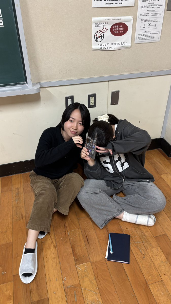 closedschool's tweet photo. こんにちは！廃校文化祭実行委員会です！🍀
池袋はあいにくのお天気でしたが雨に負けず元気いっぱいなメンバーが集まり本日もミーツを行いました‼️
1stイベントに向けて試作や話し合いを行い有意義な時間になりました😉 https://t.co/sRjvYFE8mv