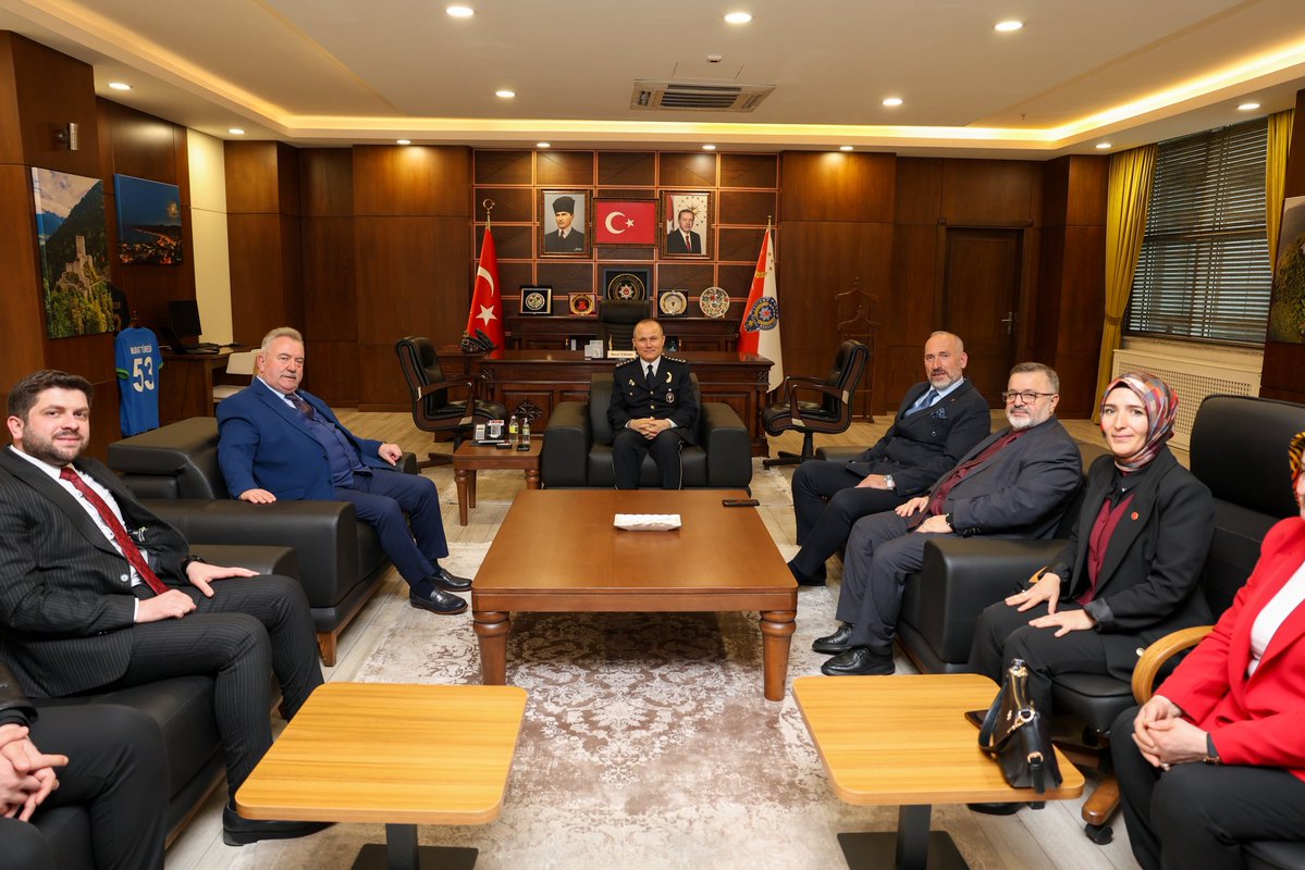 AK PARTİ RİZE tweet media