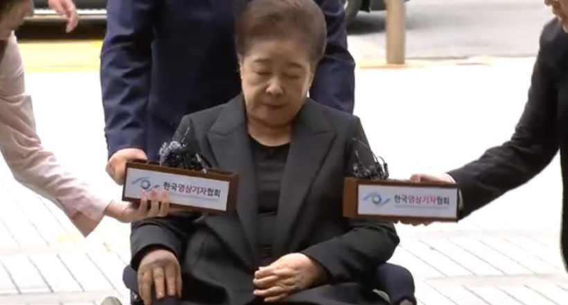 The Monarch Report tweet media