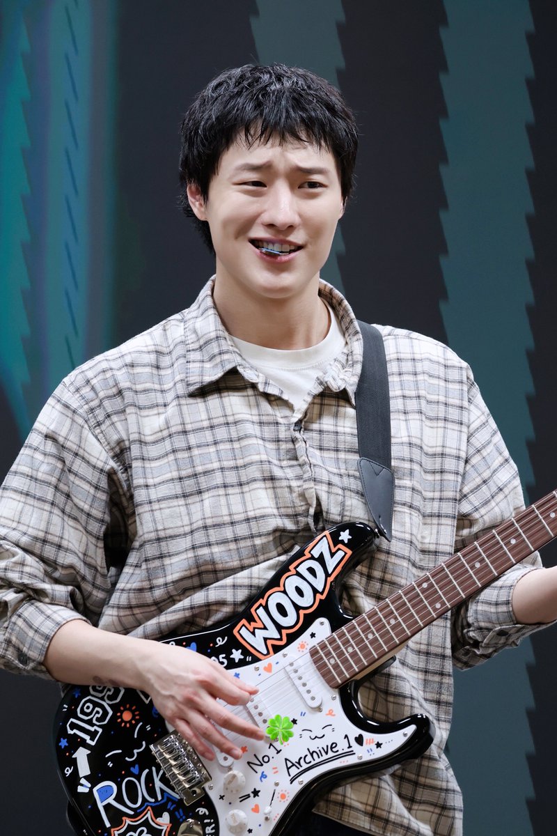 𝙇𝙊𝙑𝙀𝙍 tweet media