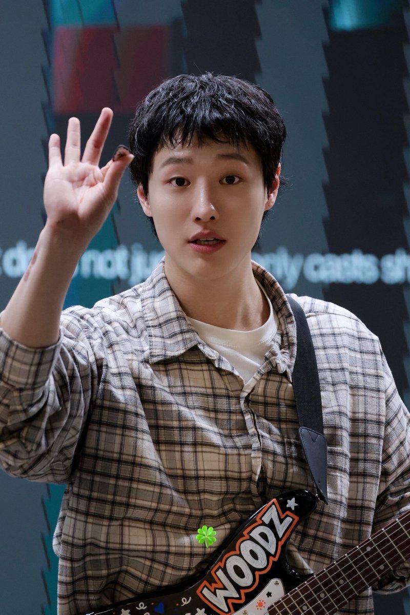 𝙇𝙊𝙑𝙀𝙍 tweet media