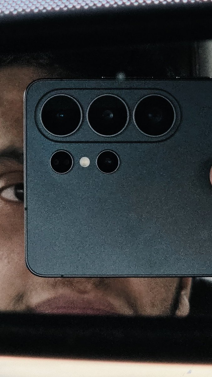 📷📱|• مُهند tweet media