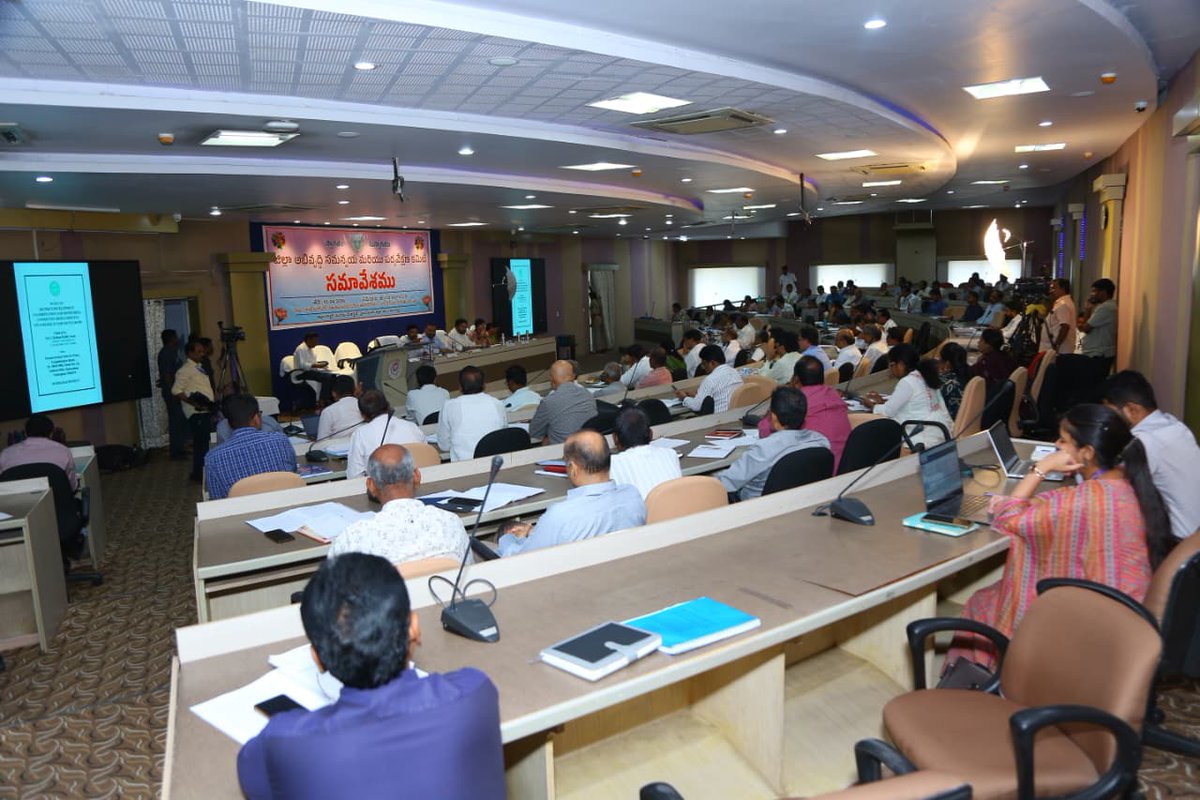kishanreddybjp's tweet image. Chaired the DISHA (District Development Co-ordination and Monitoring Committee) meeting in Hyderabad today at MCR HRD Institute, Jubilee Hills. Held a comprehensive review of urban development, infrastructure, welfare programmes, health, education and progress of centrally