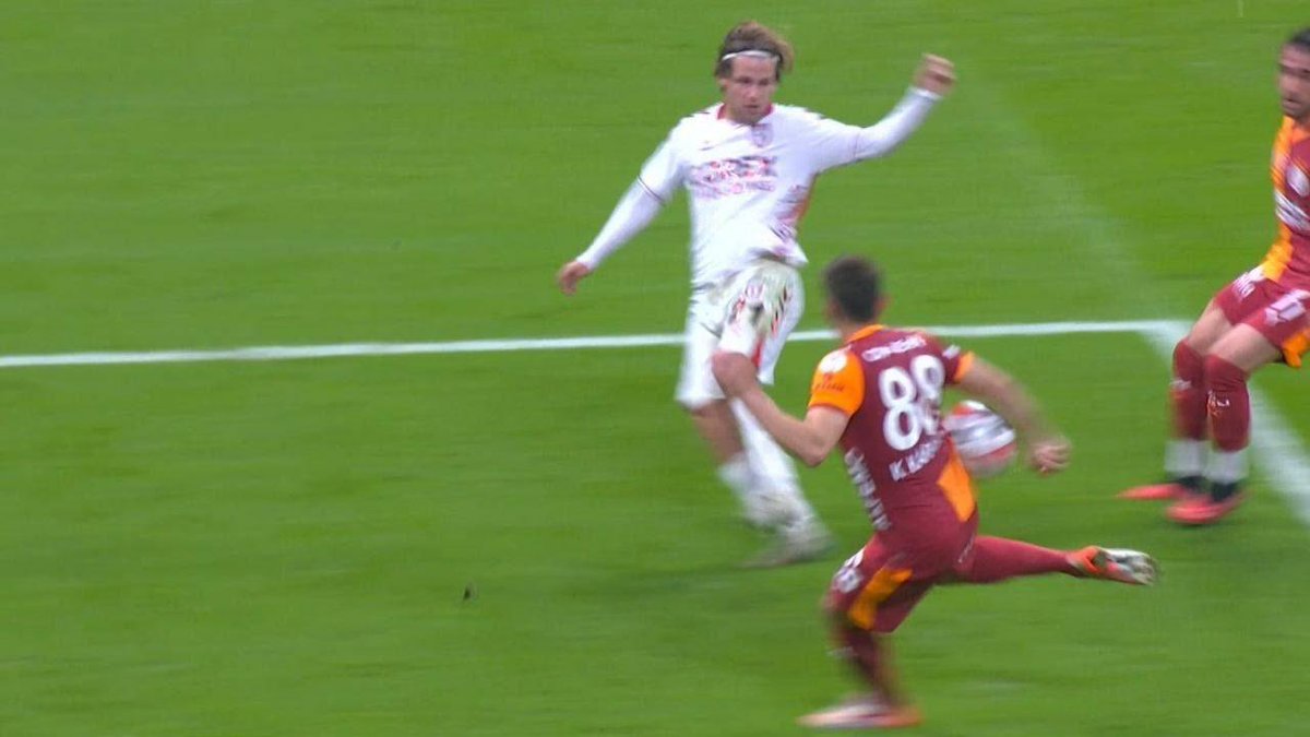 Galatasaray ve Şaibeli Sponsorlukları tweet media