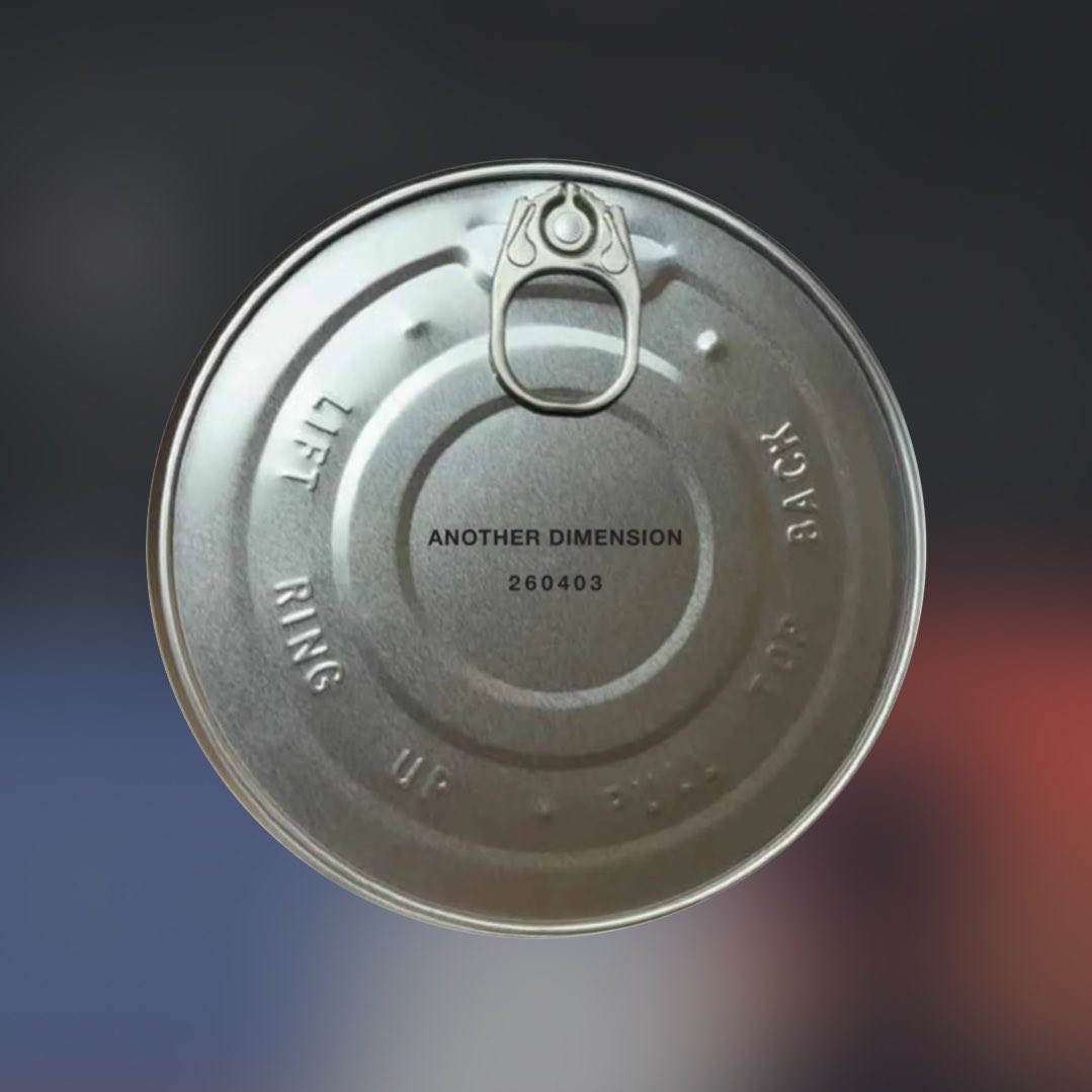 seungt0phyun's tweet image. T.O.P changed his Instagram Profile Picture again

*his CD physical album opens and looks just like a can, the photo has the album release date

#TOP #TTTOP #최승현 #탑 #AnotherDimension