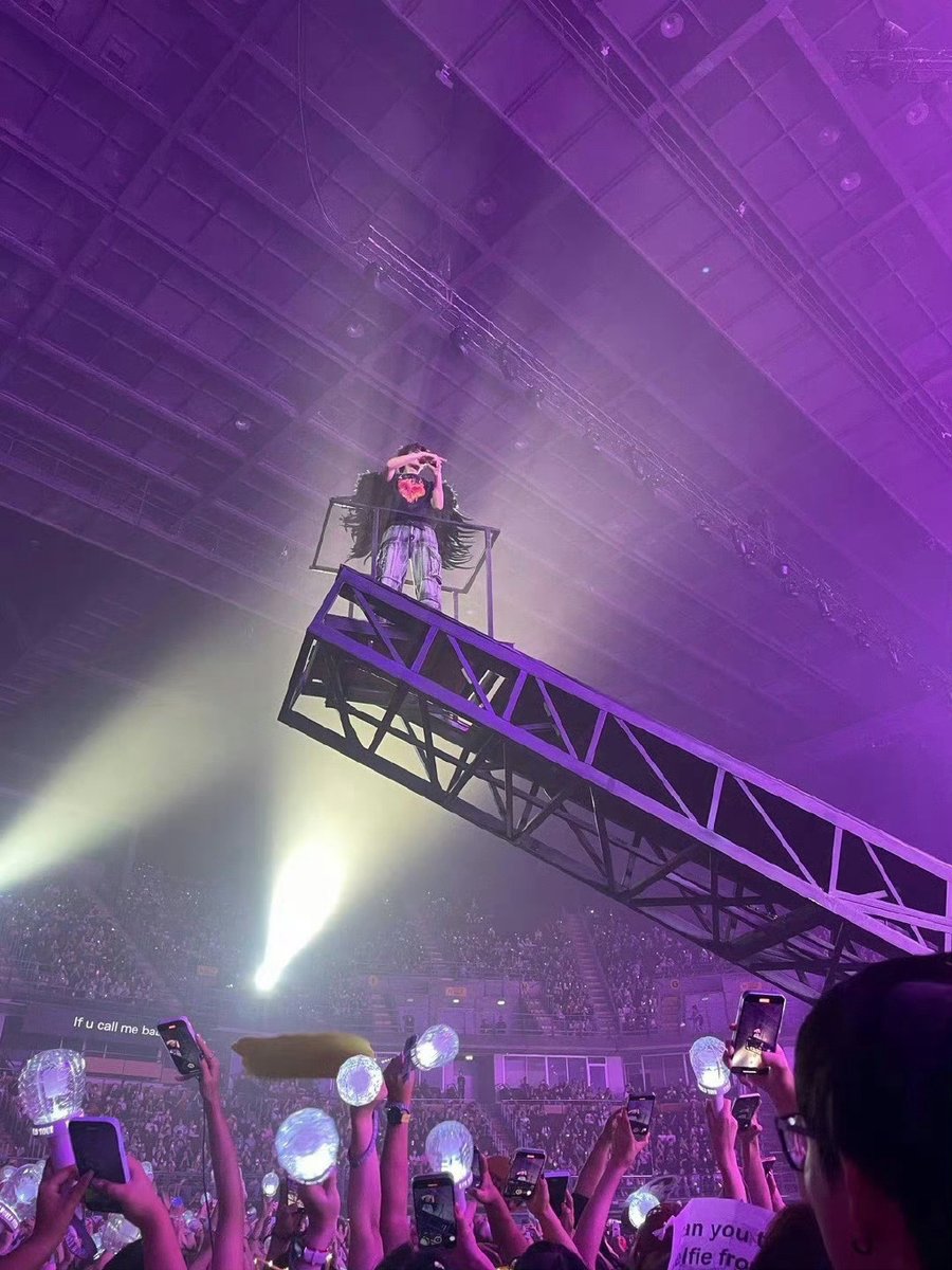 Glory_loveimage's tweet photo. Last night’s live show Absolute magic  The energy, vocals, and crowd love—pure euphoria! Who else was there to vibe #ConcertVibes #LiveMusicLove https://t.co/0VoXphjvPp