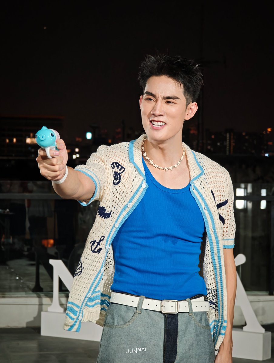 imaijun_'s tweet image. พี่ฟังก่อน พี่!!!!

FORCE WITH NOLA
#NOLAxFORCE