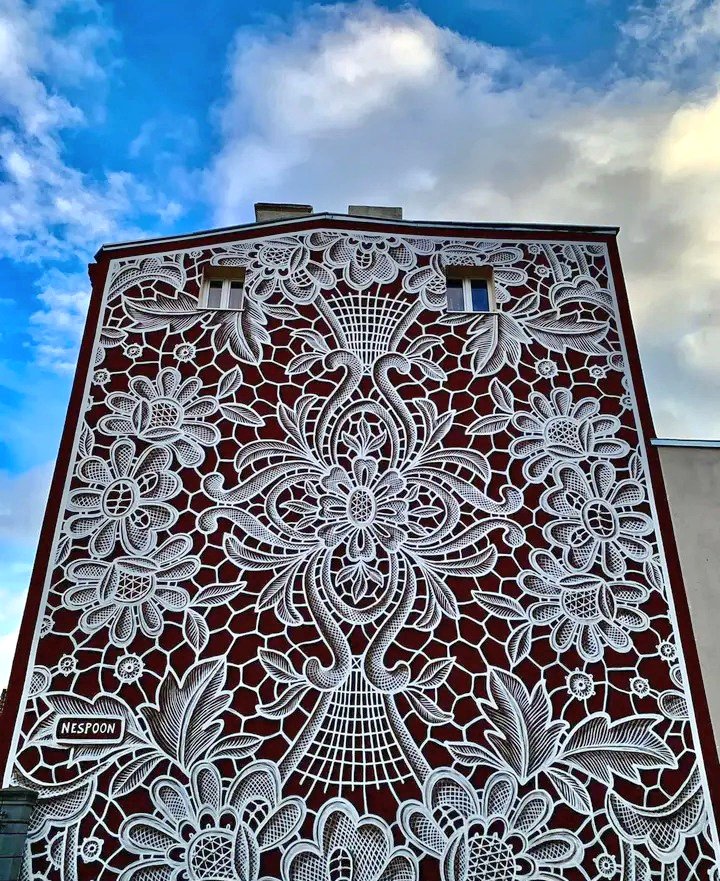 Gosiamikka's tweet image. Koronkowe dzieło...
#Mural 
#Łódz