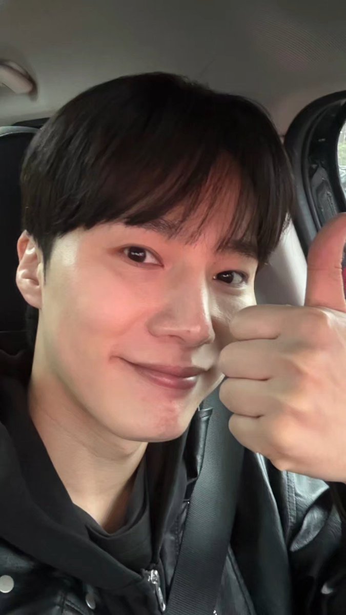 핫카이브 tweet media