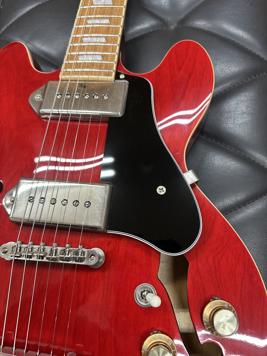 Epiphone Casino Coupe ピックガード製作取り付け（5ply） 良いサイズ 
