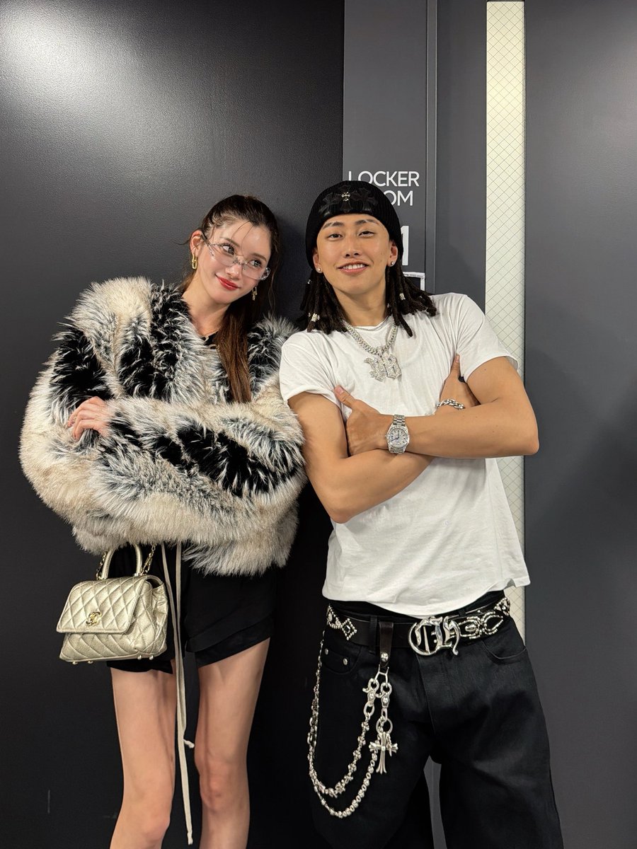 あっすんすん tweet media