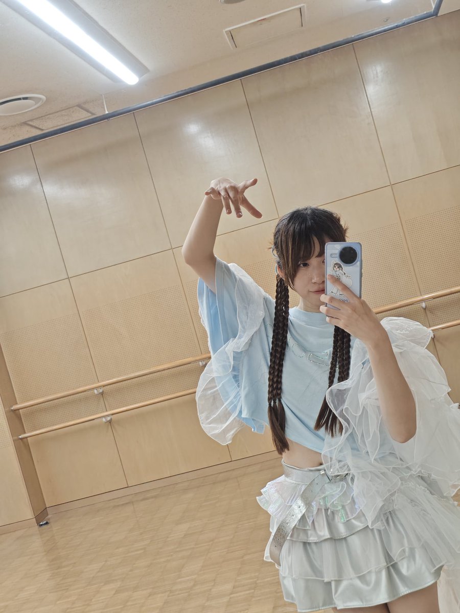 一条 絵乃（esola） tweet media