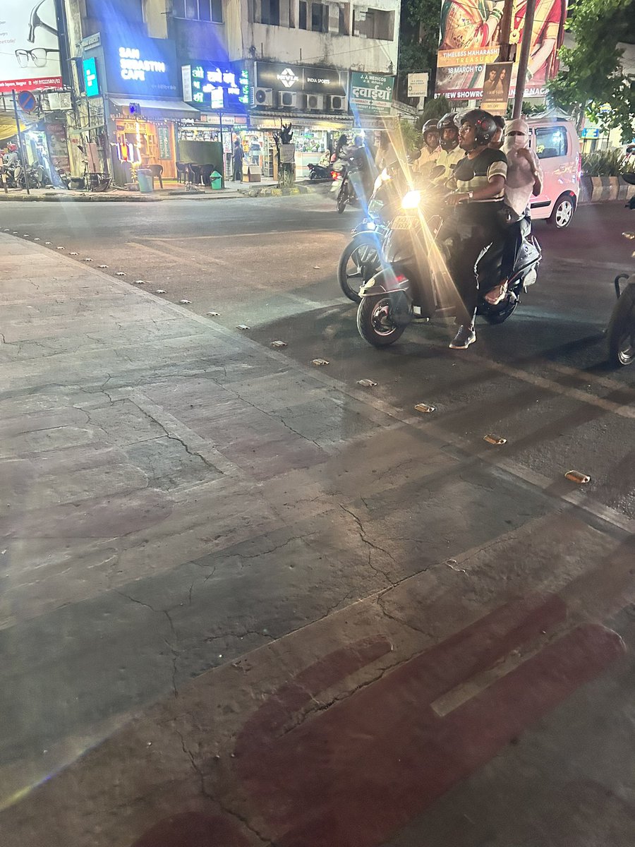 Defence Brat tweet media