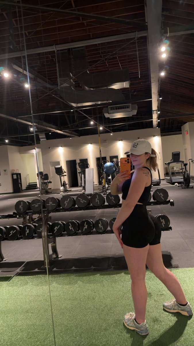 Coops🌚 tweet media