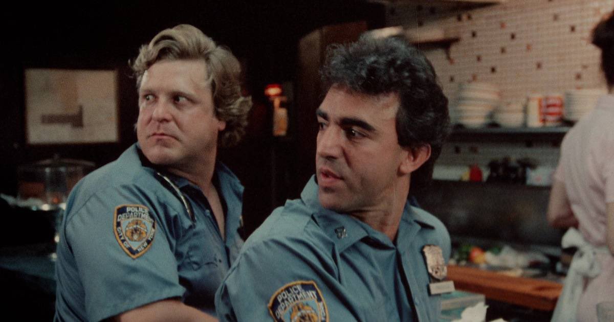 simplejamsYT's tweet image. #Horror365Challenge
#NowWatching

C.H.U.D. (1984)

Toxic waste turns the homeless into mutant cannibal-zombies under Manhattan.

@jalanj @jetsch71 @DanielHood4 @goregoregirl_ @ggsdungeon @SkinTrader2 @juniper2046