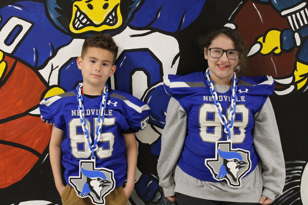 Needville Middle School tweet media