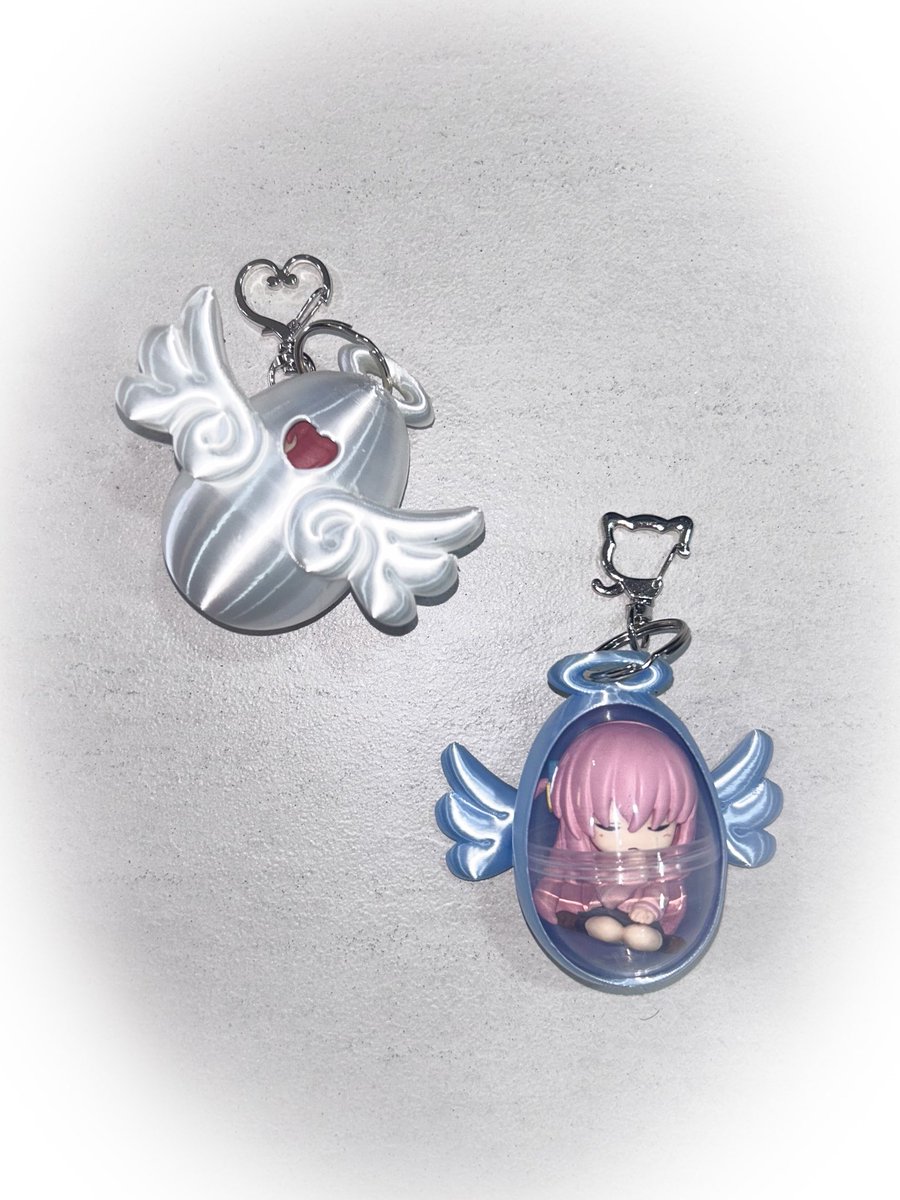 kiri__ring's tweet photo. Gacha ᰔ holder keyring.•🤍 open now https://t.co/pfpLoGkYmF