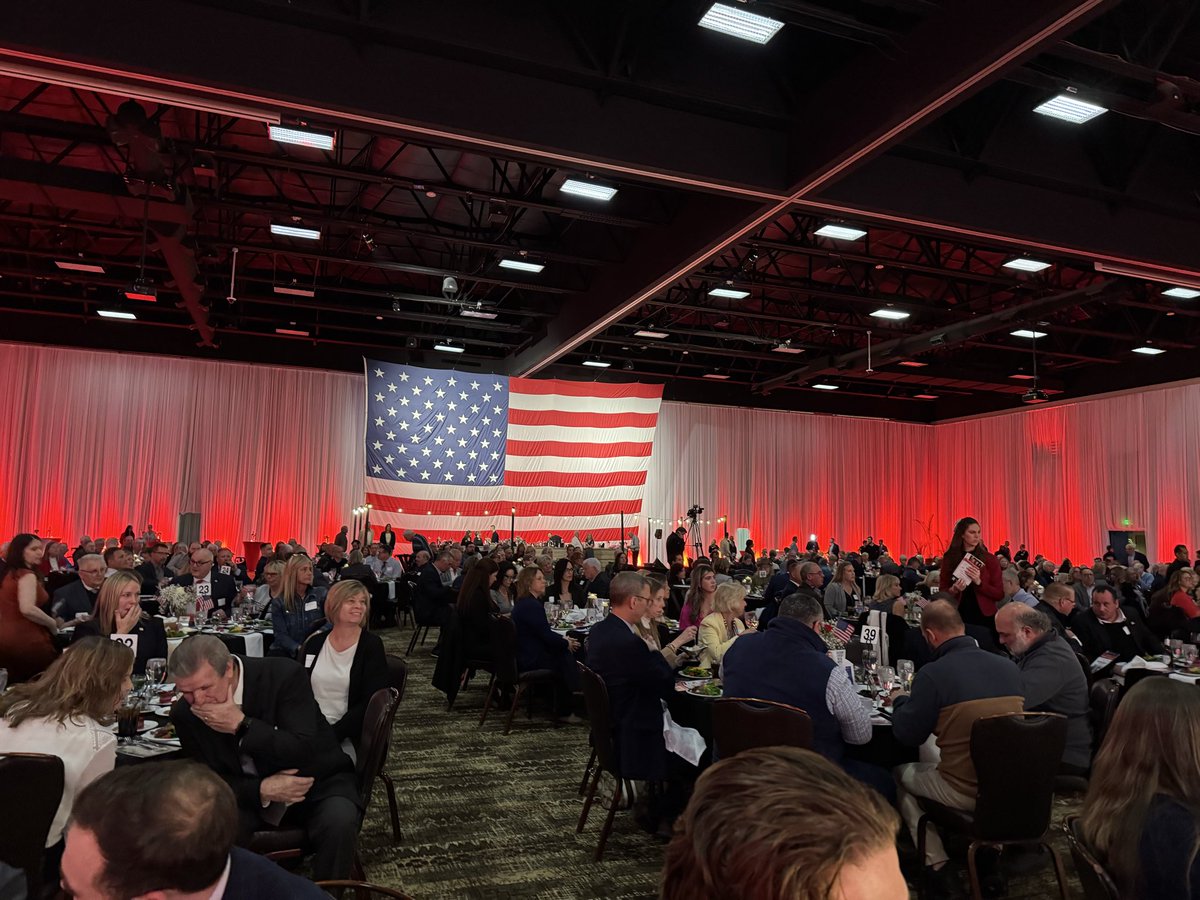 theresagavarone's tweet photo. Joined our next Governor, @VivekGRamaswamy, and over 500 fellow Republicans for an incredible Lincoln Day Dinner at Kalahari Resorts and Conventions in Sandusky! Ohioans are ready to elect bold, conservative leaders this November! https://t.co/SqDKVsIbCL