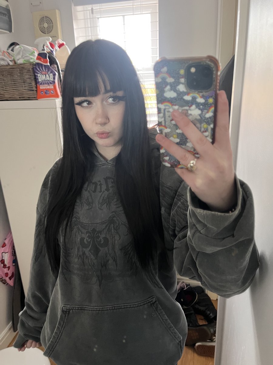 Evie ♡ tweet media