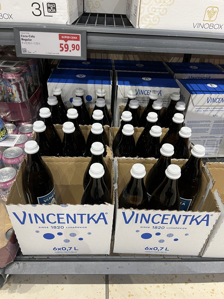 No totok!! 
Ja to chlastal cele mládí(teda vic Alojsku). Uz se teda nedivím proč mam tak těžké kosti.
Večer si dam kolu z rumem. 
#luhacovjanvsoku