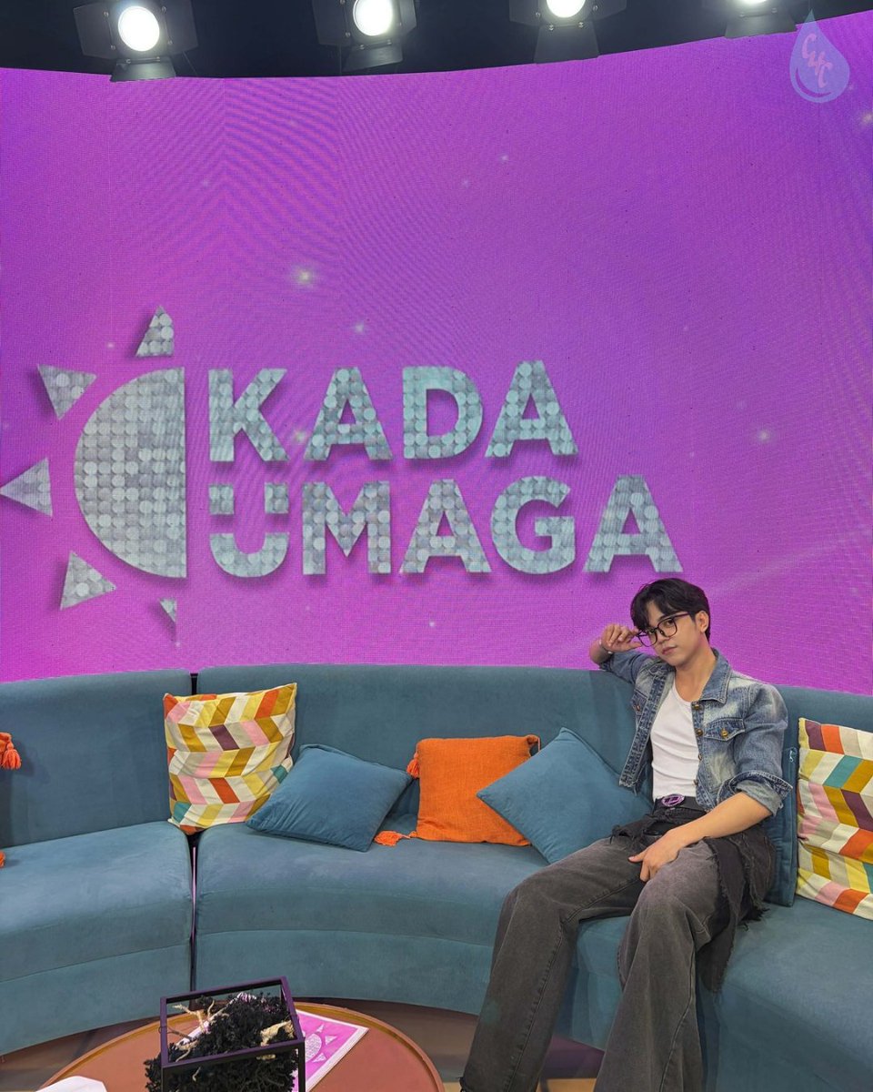 crybabies4calix's tweet photo. [#CALIXclicks] 

More TV guestings to come with @projectwanofc_ !! Thank you, everyWAN, for the love and support for PWAN and Calix. See you again soon! 💙✨
 
#Project_WAN #WAN_Calix #WeAreNext @cry4calix https://t.co/XJaG6Ux4ct