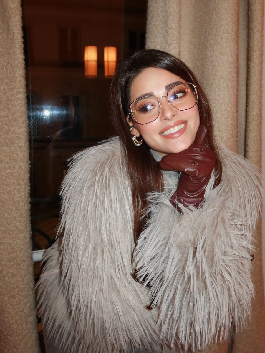 Netflix’in “İstanbul Hatırası” dizisinin açıklanan kadrosu (Birsen Altuntaş)

📌 Tansu Biçer
📌 Serkan Keskin
📌 Nejat İşler
📌 Şerif Erol
📌 Bilal Yiğit Koçak
📌 Simay Barlas
📌 Cem Davran
📌 Tülin Özen
📌 Deniz Celiloğlu