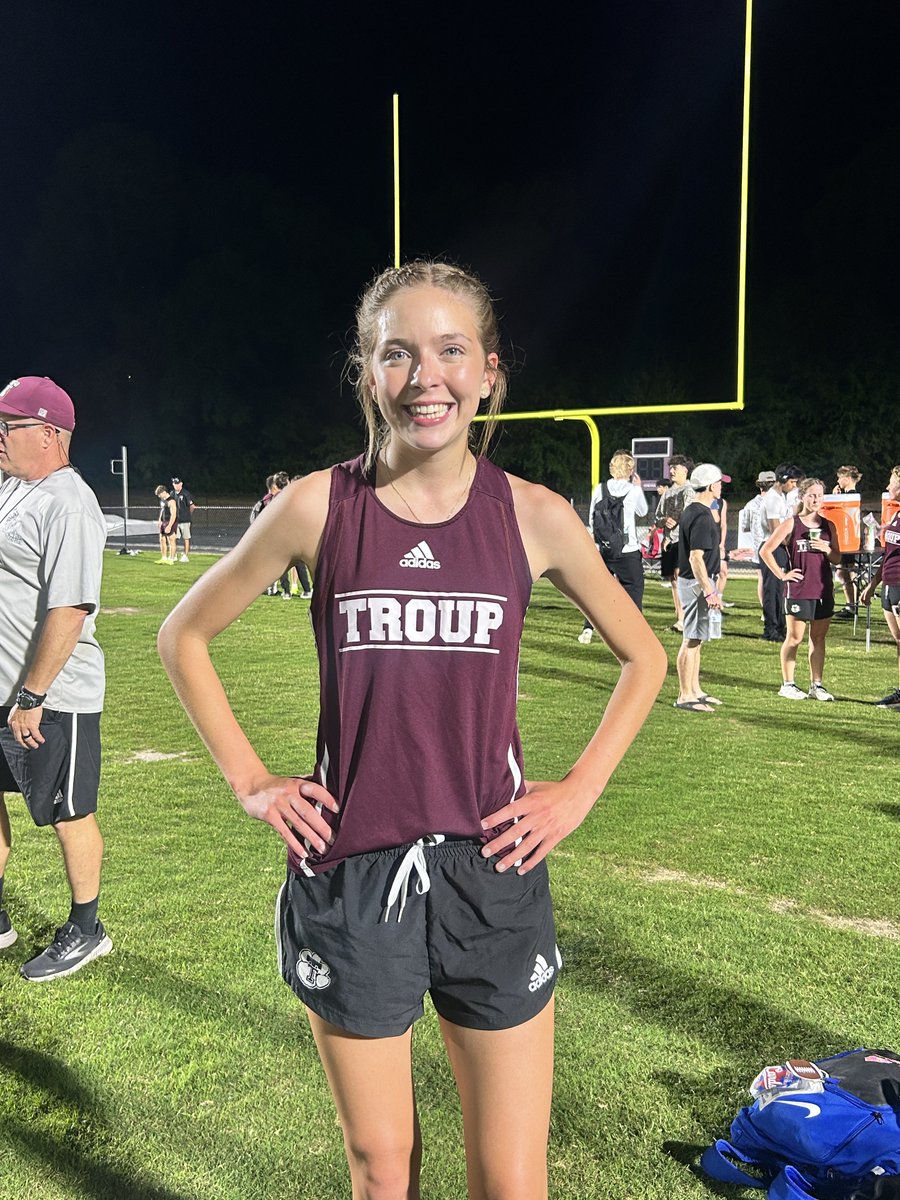 coachsamwells's tweet image. Congratulations to Camdyn Kiener for qualifying for area in the 1600.
#dominatetheday #mentality #1% #next