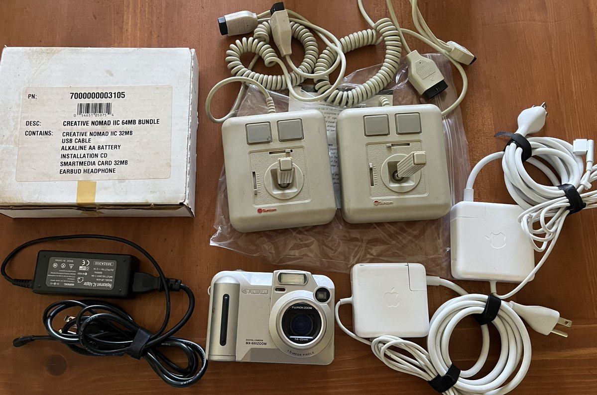 RetroFox tweet media