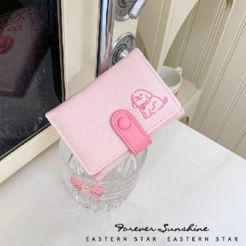s_alin14's tweet photo. dompet mungil yang muat lebih banyak dari yang keliatannya 🐶

ada slot kartu, slot foto, dan ruang uang
cocok buat yang ngga suka bawa dompet tebel

tersedia 5 warna – pilih sesuai vibes kamu 🤍

link 📌https://t.co/lOL1ZFSZXr https://t.co/HnK2e8LyX4