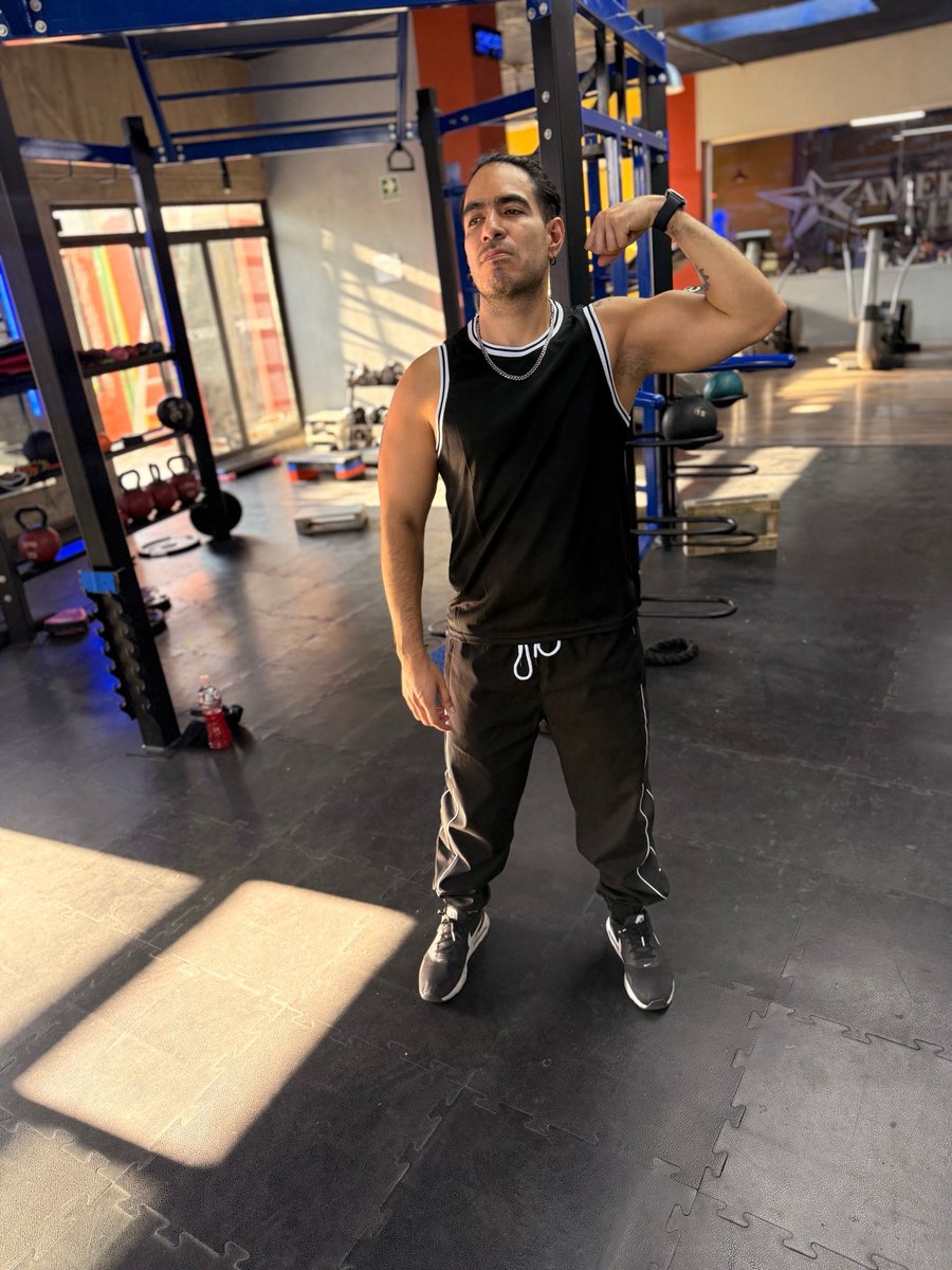 Richard I tweet media