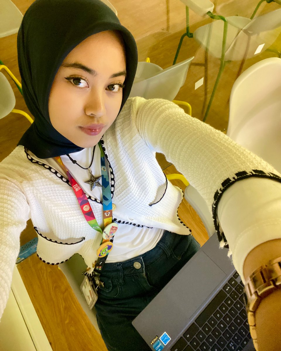 ✶☽︎ tweet media