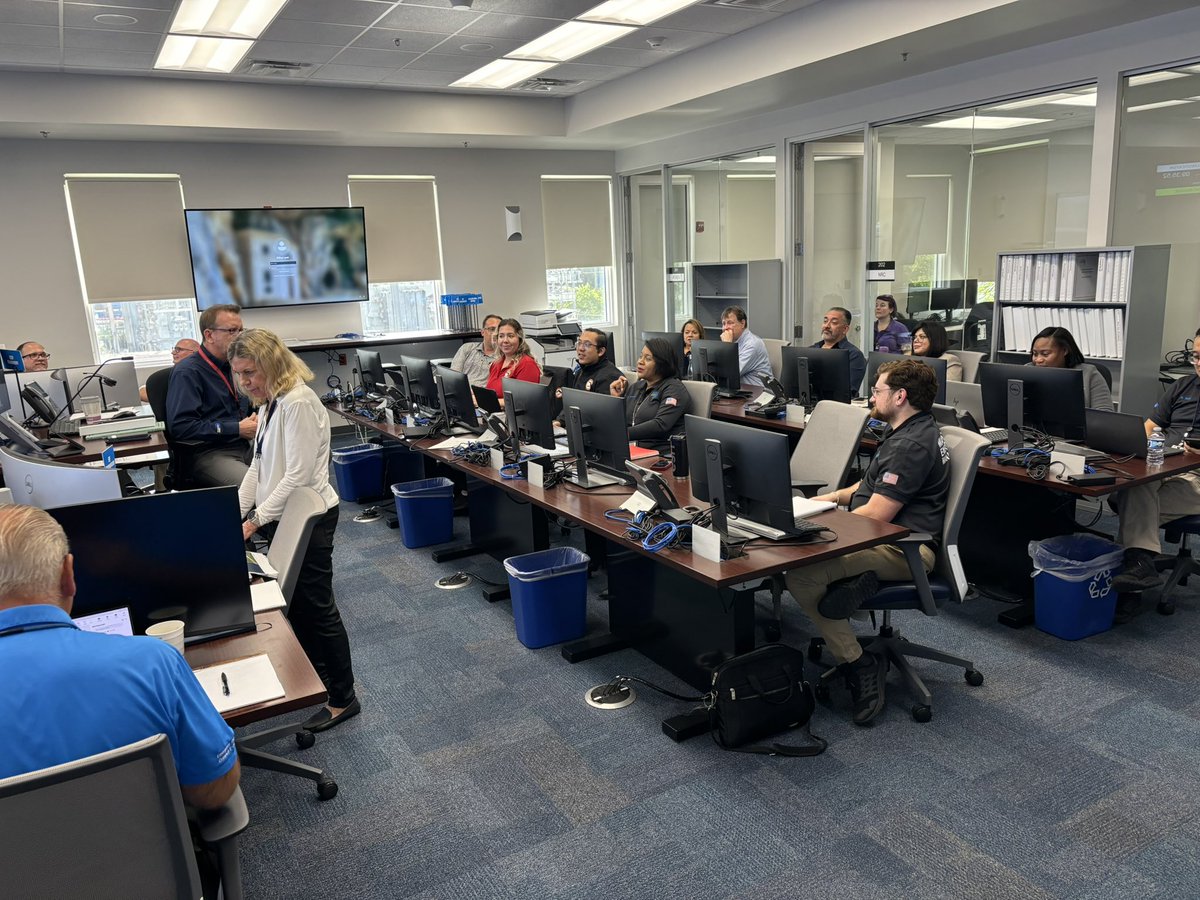 Miami-Dade County EM tweet media