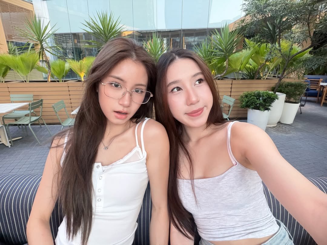 notetopaeyah's tweet photo. ปาเอญ่า (n.) 
ผญที่รอดทุกลุค🫠

#pitchapaeyah https://t.co/RZCONfKVva