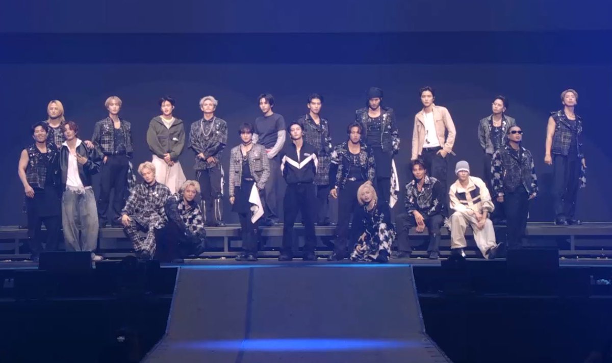 yuzv_v's tweet photo. 見れば見るほどHIGH ＆ LOW https://t.co/zB52ISS5jV