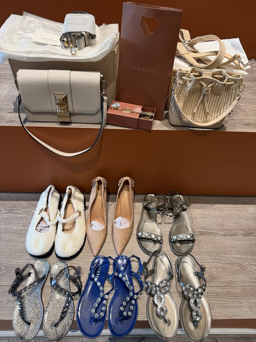 cpatpch's tweet photo. ส่งต่อค่า ลงใต้เม้น สนใจดูพต ไอจี usedbycreamm #ส่งต่อatresurebox #ส่งต่อholster #ส่งต่อpipatchara https://t.co/72cxxflNJg