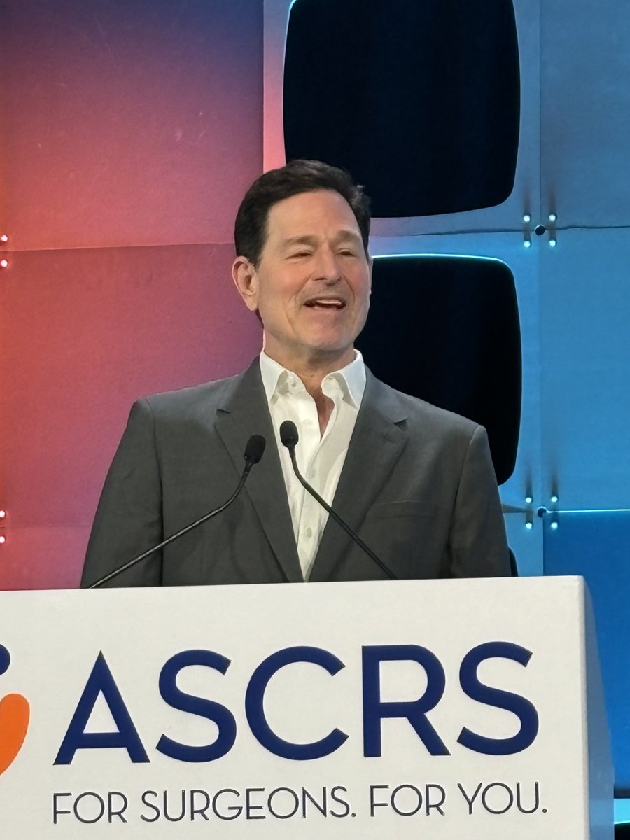 Healio_OSN's tweet image. Dr. Kendall Donaldson introduces this year's Steinert Lecturer: Dr. Steven J. Dell! 

According to Dr. Dell, the importance of near #vision is rapidly increasing overall.

"We are in the midst of nothing short of a fourth industrial revolution," he said here at #ASCRS2026.