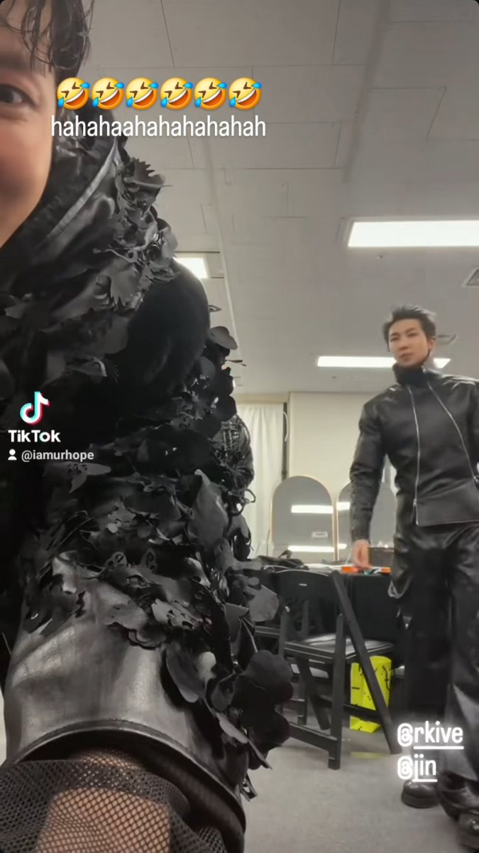 BTS Updates & Translations tweet media