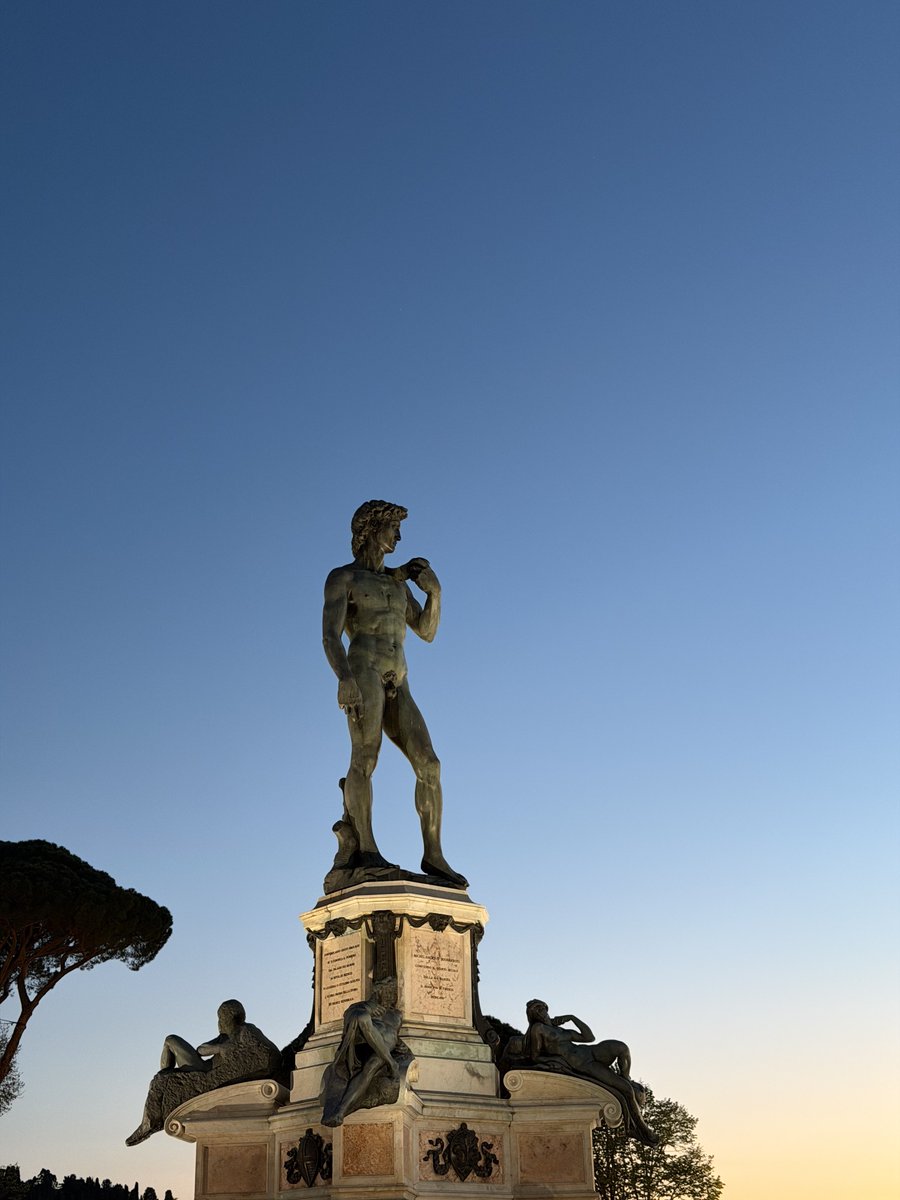 A n d a s h i a n 🤵🏻♀️ tweet media