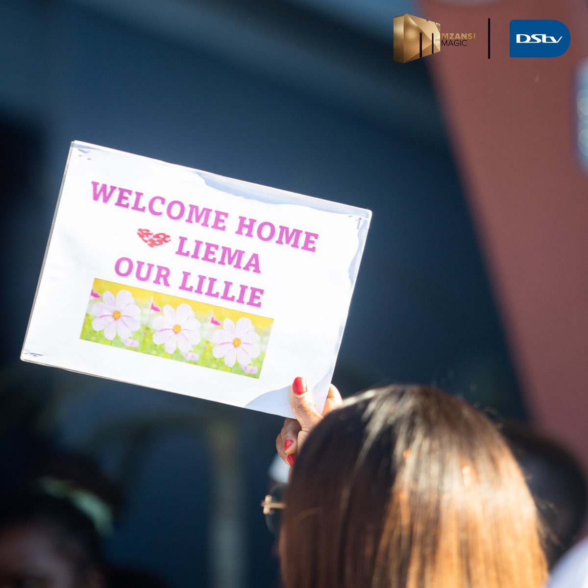 BBMzansi's tweet photo. When your mom is also the #1 Lilly 🥹🌸

Celebrations continue on the ground in East London, where #BBMzansiS6 winner Liema is being welcomed home at the #LiemaPantsiHomecoming. 

#Bazozwa https://t.co/7COV8t1yov