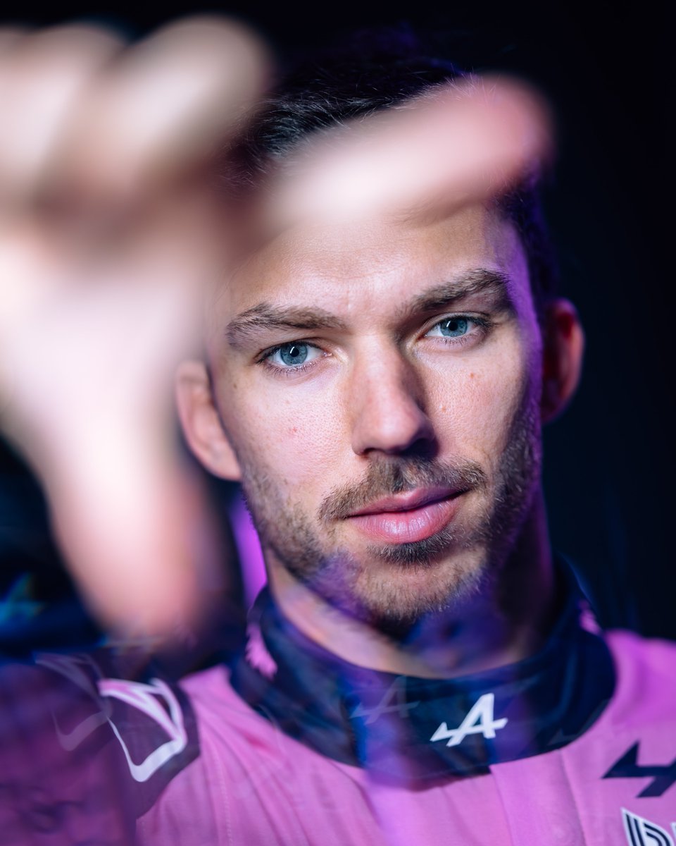 For the camera 📸🤙

#F1