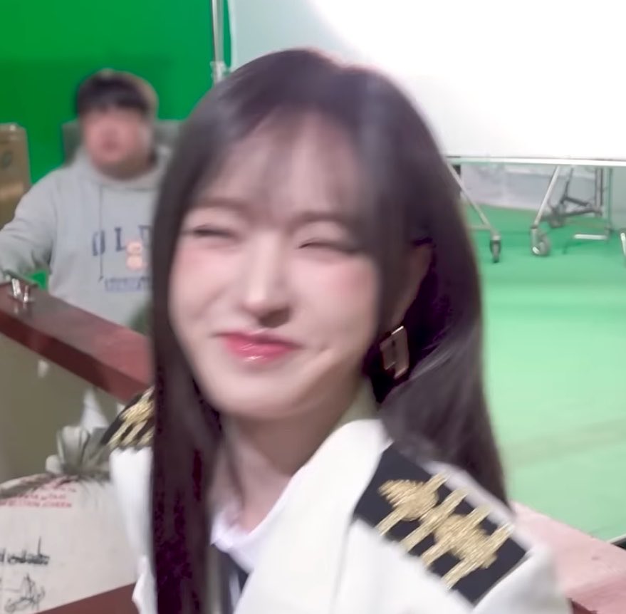 보조개 tweet media