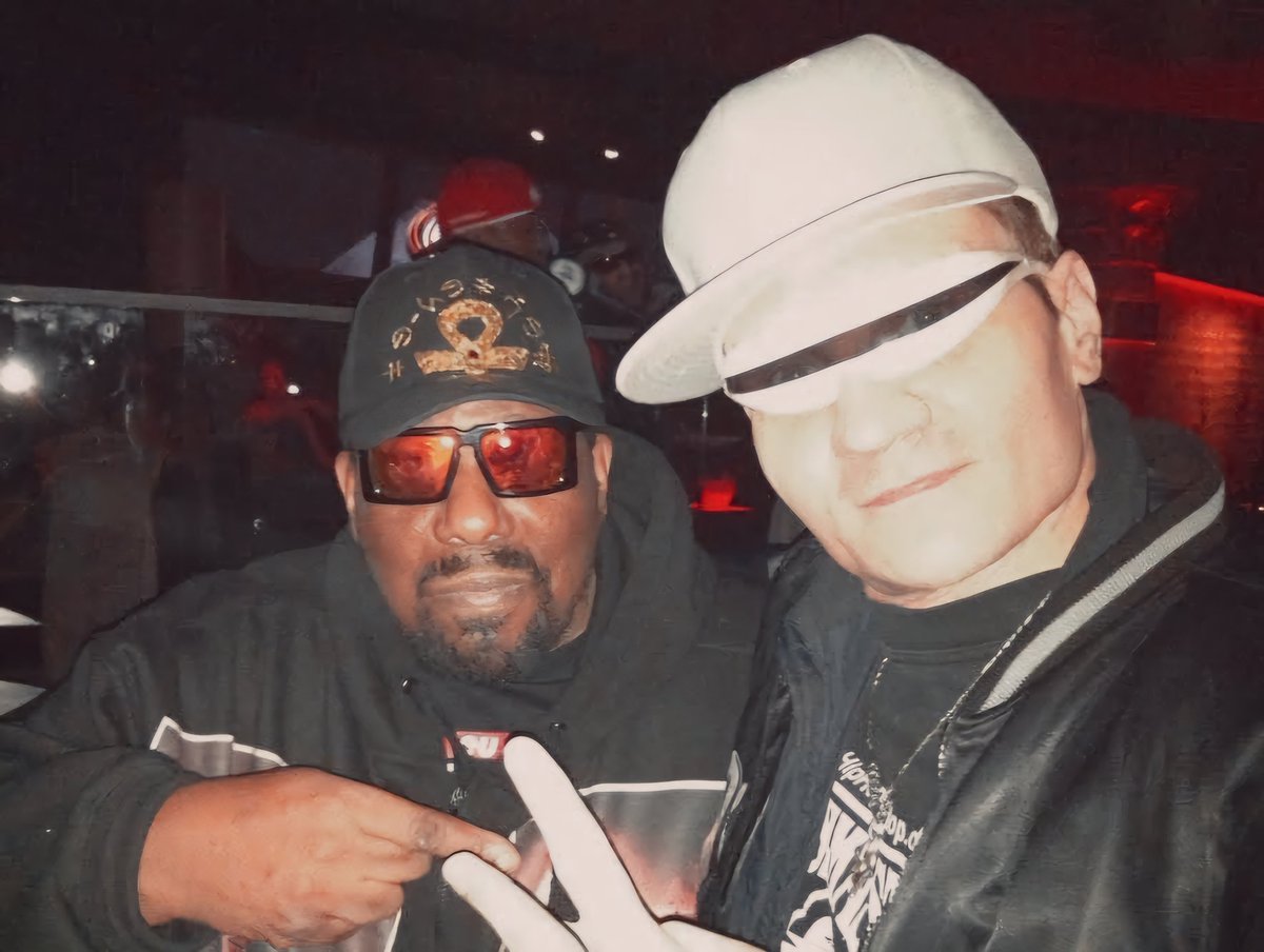 FlashmasterRay's tweet photo. R.I.P. Afrika Bambaataa 🙏❤️ https://t.co/uDM0iFV07C