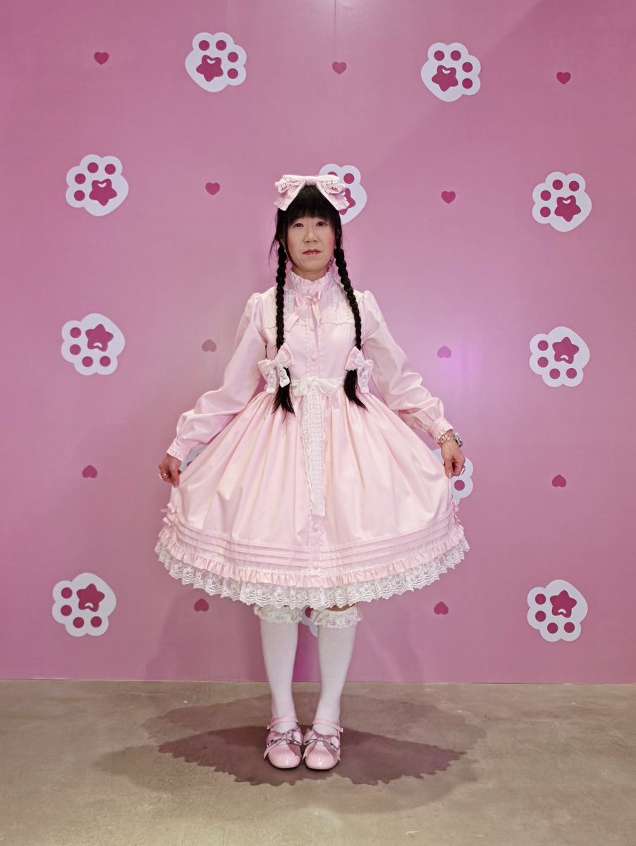 롤타입고 덕질하는 만다퐁 tweet media