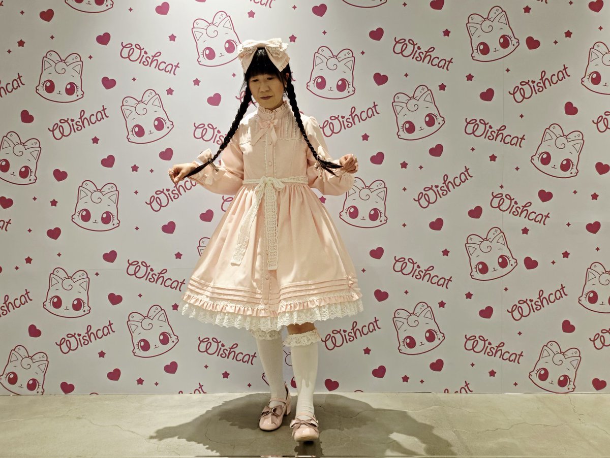 롤타입고 덕질하는 만다퐁 tweet media