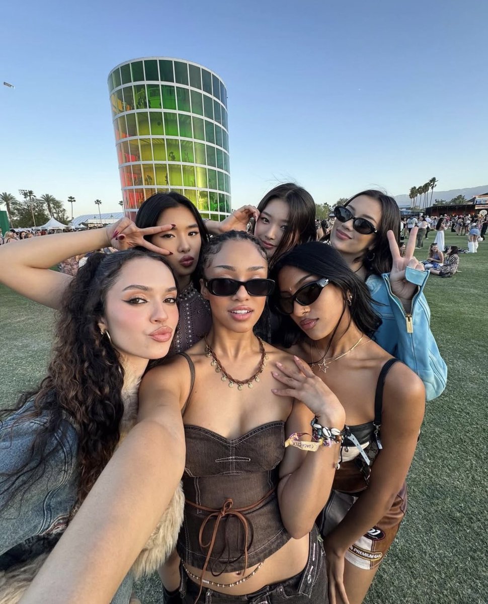 meganmyqueen tweet media