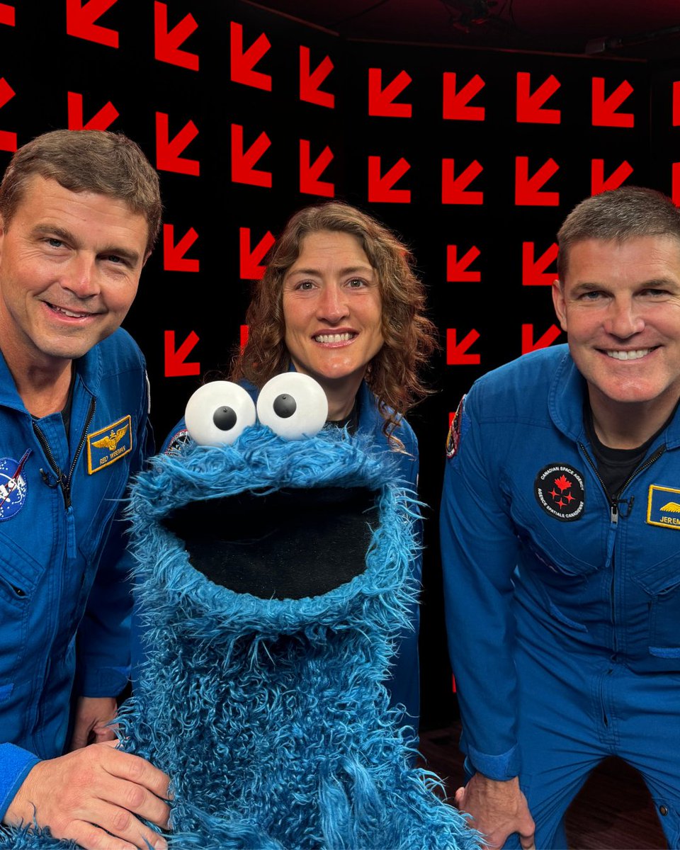 Cookie Monster tweet media