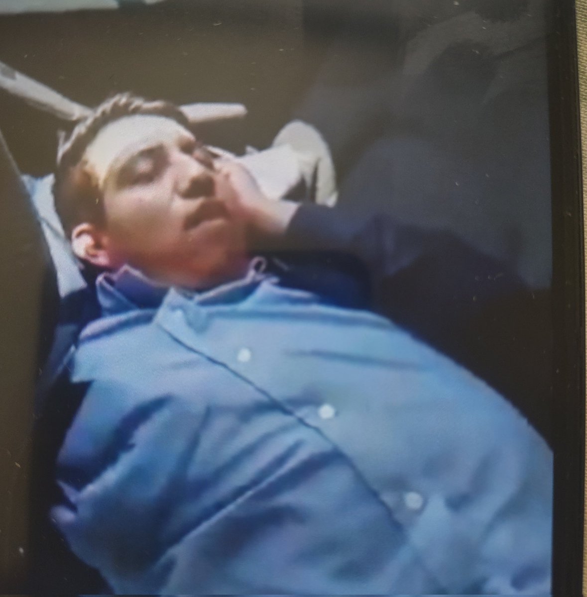 Replica_Tweets's tweet photo. Prevalece el #nepotismo de los jara en #Oaxaca

Diego Navarro Jara, sobrino de @salomonj sigue como operador del @C5i_Oaxaca dónde #Estudillo por dignidad debería de dejar de ser marioneta 

Diego dispone de una nómina de honorarios dónde paga a amigos y activistas 

@OHarfuch https://t.co/tu53sMBngQ