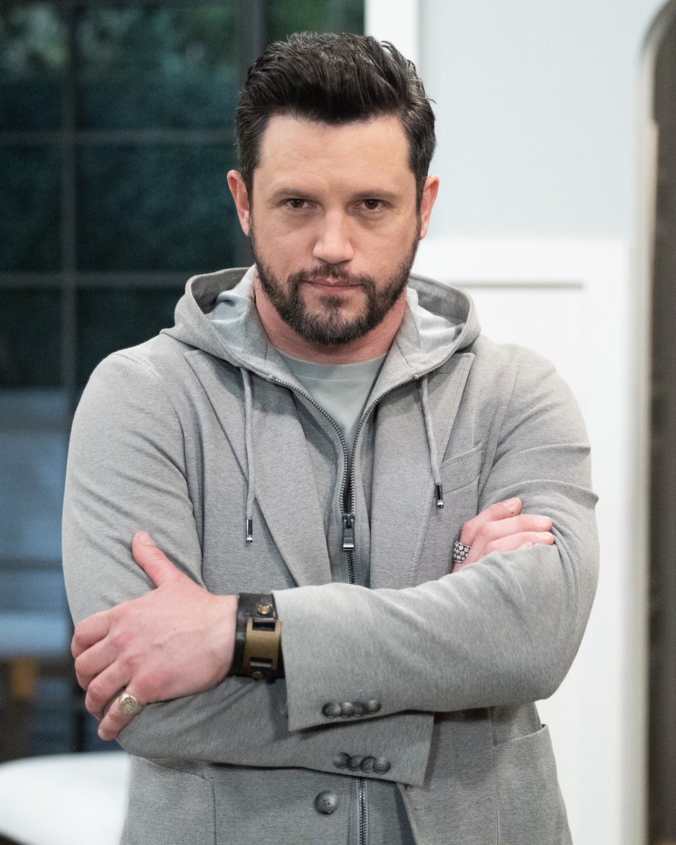 GeneralHospital's tweet image. Rumor has it that a certain Aussie returned to Port Charles today. 👀 Why has Ethan come back after all these years? @Nathan_Parsons #GH #GeneralHospital